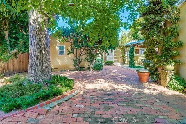 Building Photo - 3835 Gundry Ave