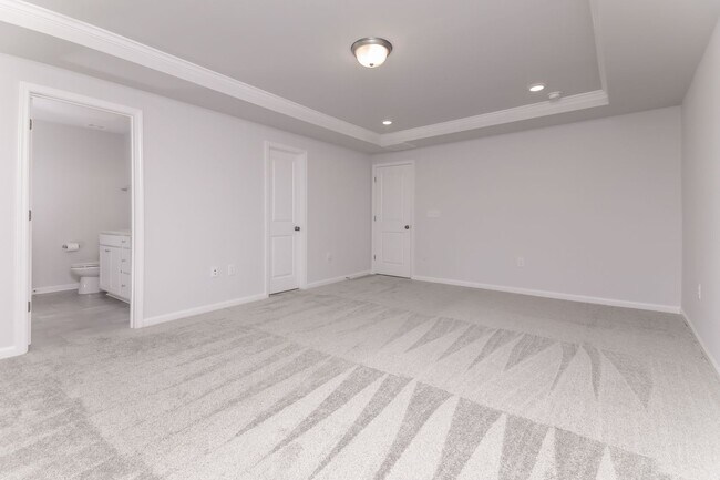 Building Photo - $300 Off First Month Rent!!! Charming 5 Bedroom Home Located In Raleigh NC!!!