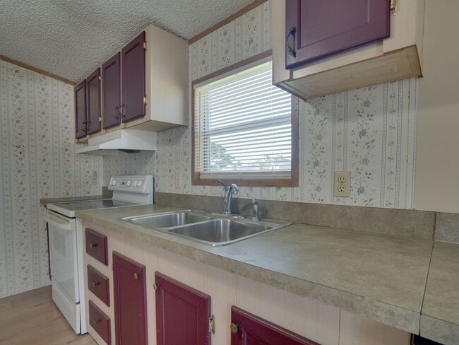 Building Photo - 3 Bedroom Single Family Home in Lady Lake