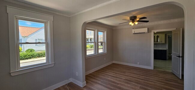 Building Photo - 780 6th St