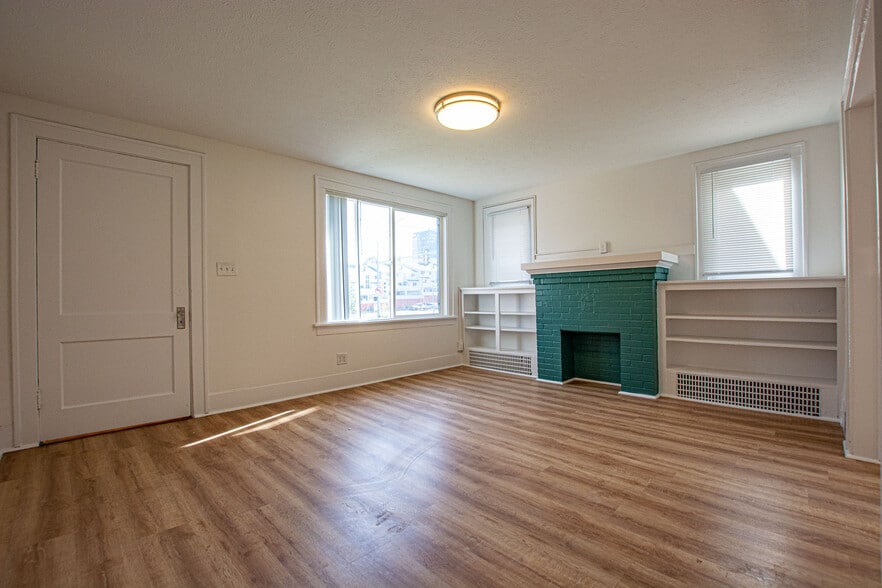 Building Photo - 106 N 38th St