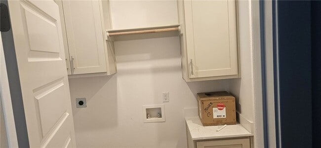 Building Photo - 832 Dockery Ln