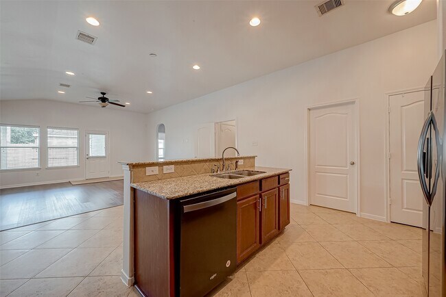 Building Photo - 502 Stream Mill Ln
