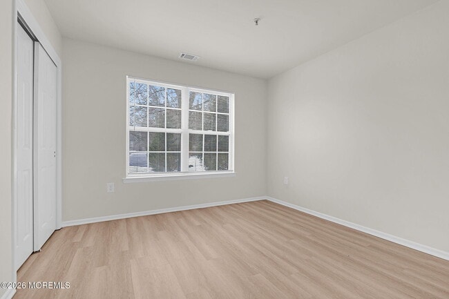 Building Photo - 12 High Pointe Way