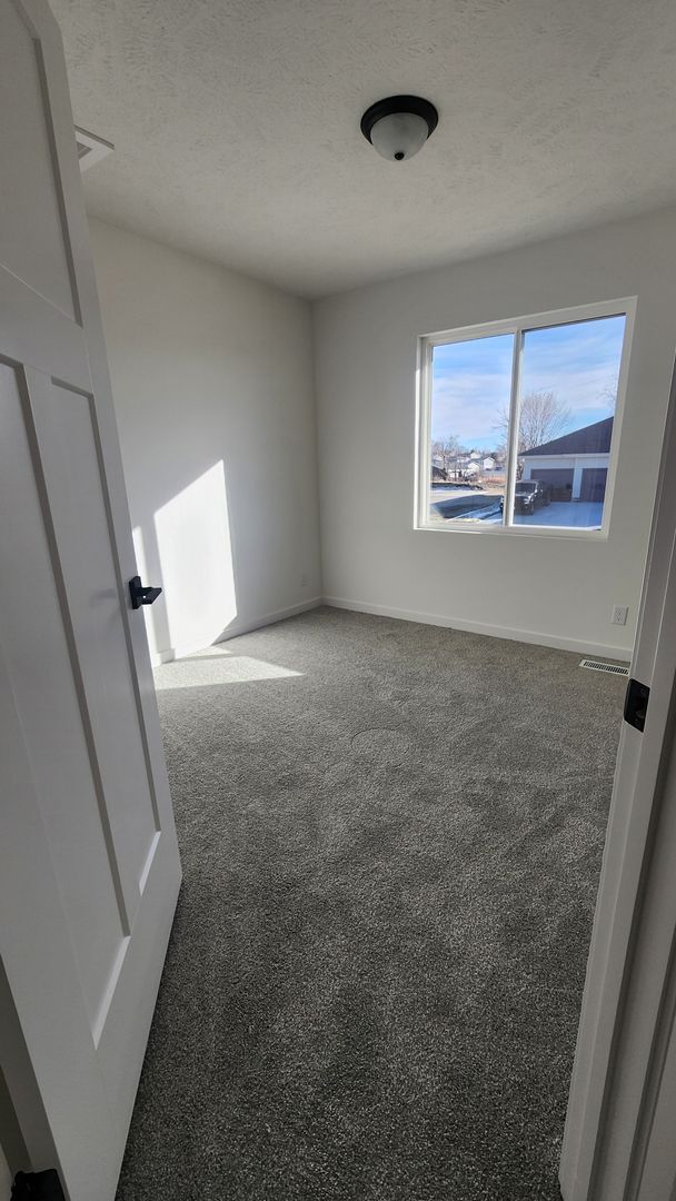 Building Photo - Brand New Construction - Popular Elkhorn Location!!