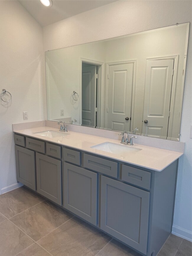 Building Photo - 621 Aspen Falls Ct