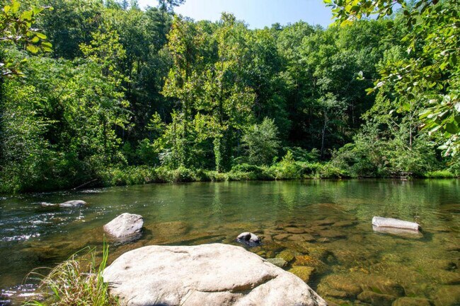 Building Photo - 644 Gladdens Creek Rd