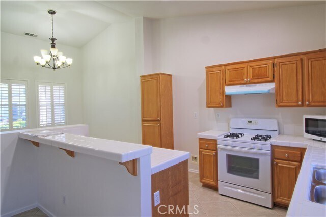 Building Photo - 28422 Belleterre Ave
