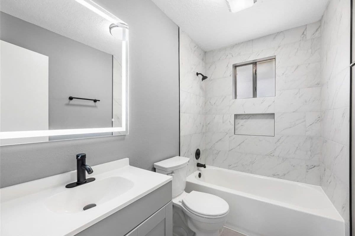 Building Photo - 502 Frawley St