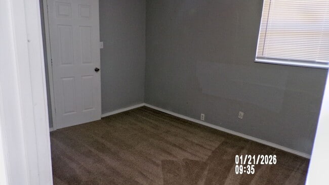 Building Photo - NICE HOME IN THE RIDGECREST AREA. PETS NEGOTIABLE WITH OWNERS APPROVAL