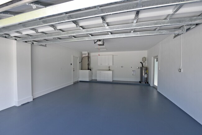 Building Photo - 13350 61st Ln N