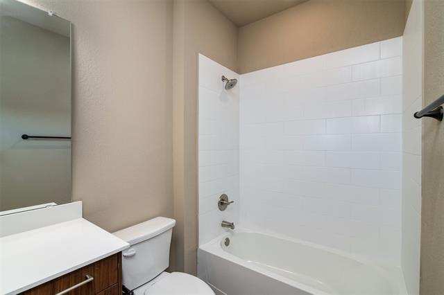Building Photo - 657 Fallow Dr
