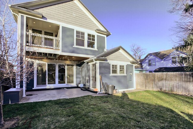 Building Photo - Exceptional 3 Bedroom Home with office & detached flex space