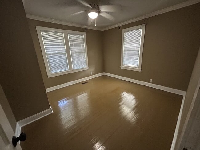 Building Photo - Charming 2BR/2BA Home in Town – Hardwood Floors, Large Backyard & Carport!