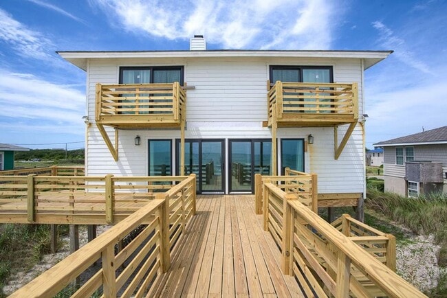 Building Photo - OCEANFRONT FURNISHED OFF-SEASON MONTHLY RE...