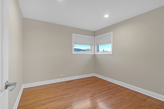 Building Photo - 9314 Menard Ave