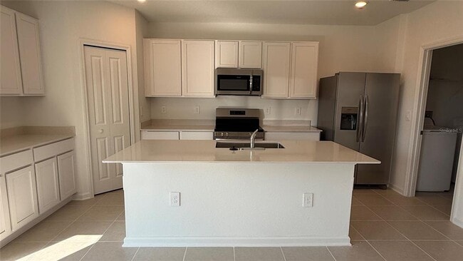 Building Photo - 1542 Jessica Blvd