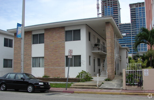 Building Photo - 6871 Abbott Ave
