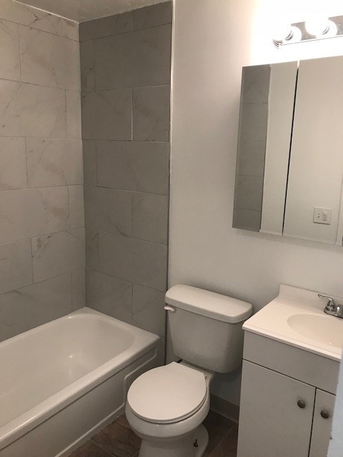 Building Photo - 114 South