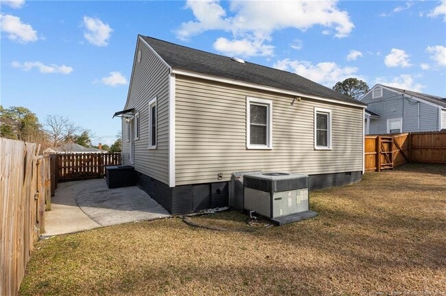 Building Photo - 1001 Anarine Rd