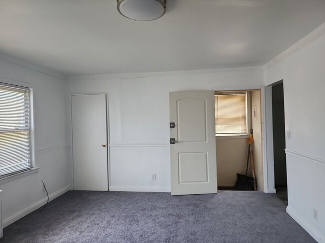 Building Photo - 139-54 225 Street, unit