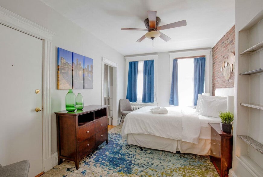 Building Photo - 11 Grove St