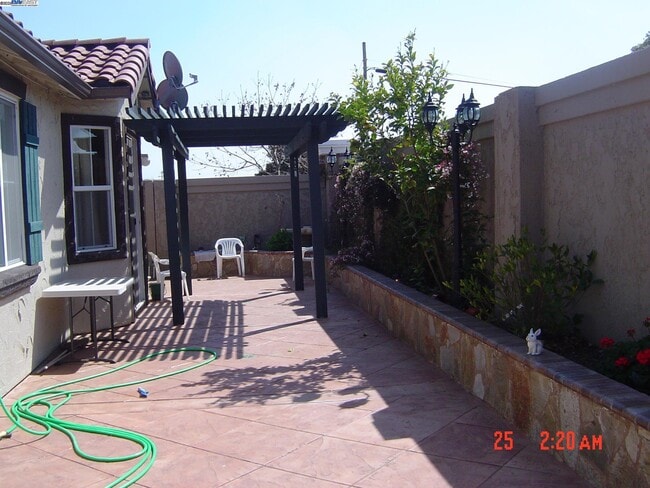 Building Photo - 37297 Aleppo Dr