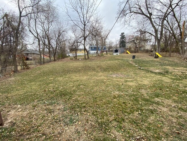 Building Photo - Fully Remodeled 3 Bedroom House!