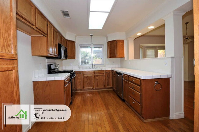 Building Photo - 2169 Sophy Pl