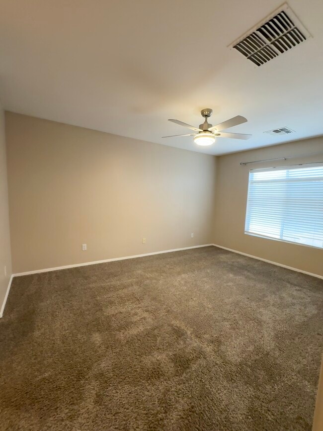 Building Photo - 11549 W Mountain View Rd