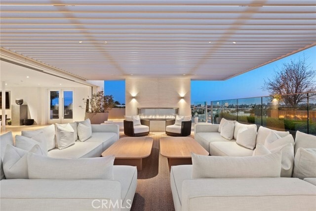 Building Photo - 9200 Wilshire Blvd