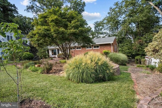 Building Photo - 2608 Sigmona St