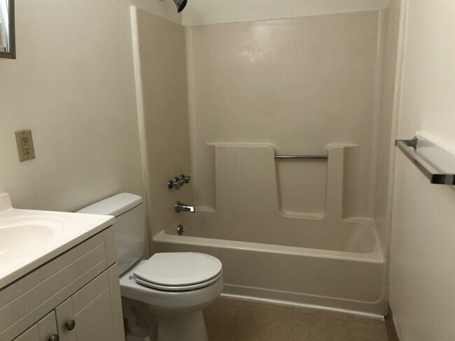 Building Photo - 11 Railroad Ave