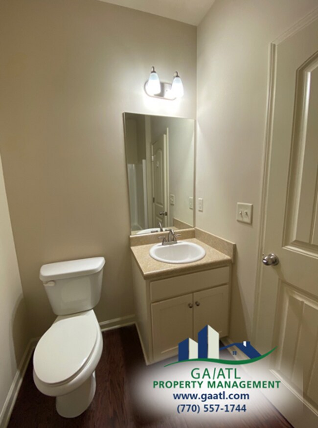 Building Photo - 600 Country Ridge Dr