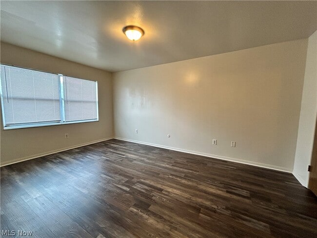 Building Photo - 4313 Earl Dr