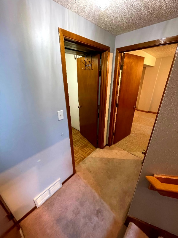 Building Photo - 6407 Carpenter Ave