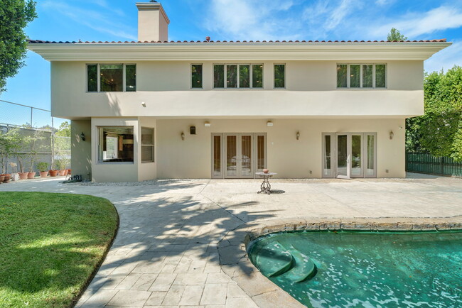 Building Photo - 2784 Deep Canyon Dr