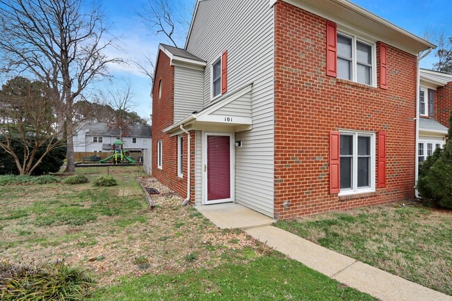 Building Photo - 101 Kingsbridge Ln