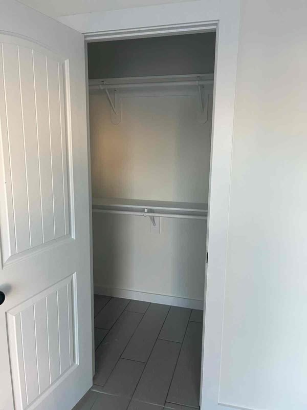 Building Photo - 1806 Atrium Pl Dr