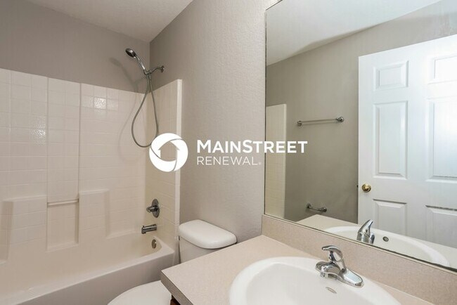 Building Photo - 3 Bedroom Pet-Friendly Home in North Port,...