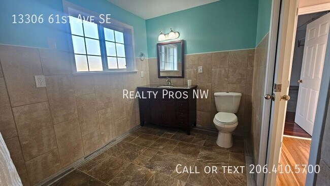 Building Photo - 13306 61st Ave SE