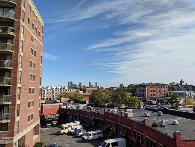 Building Photo - 15 North Beacon St