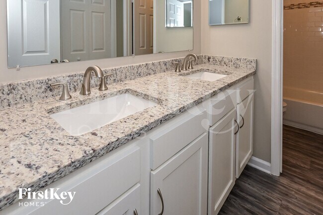 Building Photo - 14122 Crystal Cove Dr