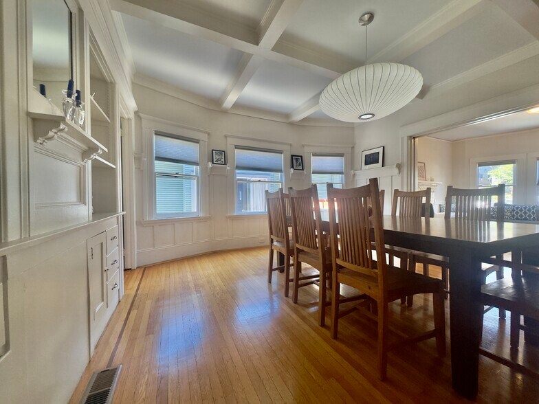 Building Photo - 538 Chetwood St