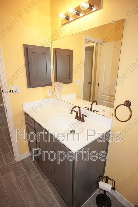 Building Photo - 14364 Tobe Davis Dr