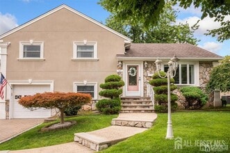 Building Photo - 617 Princeton Rd