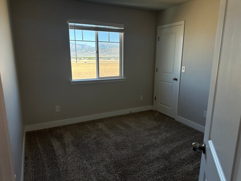 Building Photo - 4199 W Gunlock Park Ct