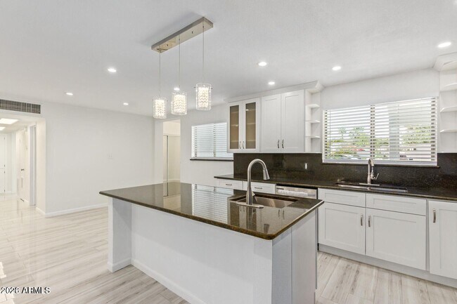 Building Photo - 1212 E McLellan Blvd