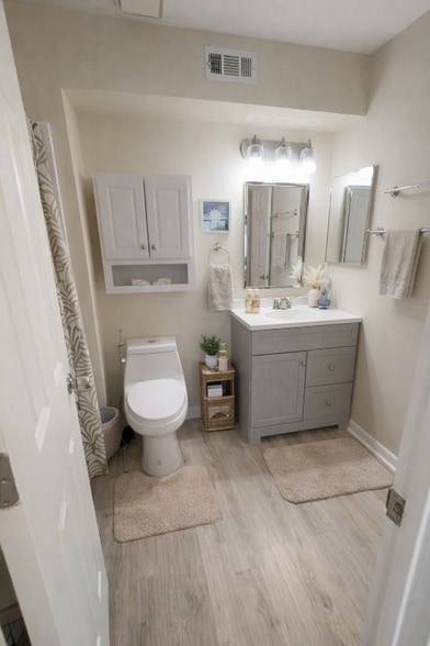 Building Photo - 318A Delancey Pl