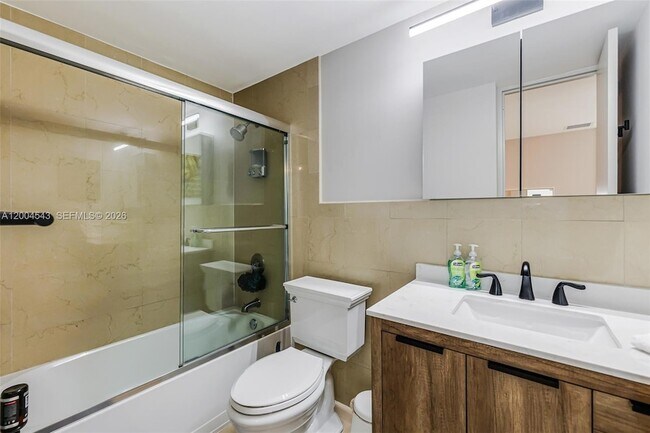 Building Photo - 5055 Collins Ave